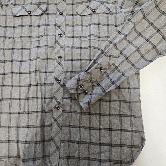 Tobacco Motorwear Co. Flannel Hellfire Gray Plaid Button Up Men's Large - Picture 10 of 11